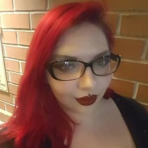 Meet your Posher, Caitlin